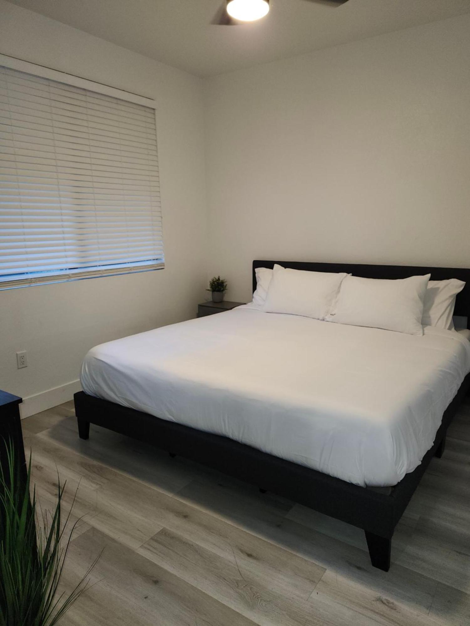 Westgate Entertainment District, Walk To Events, Wifi, Free Parking Leilighet Glendale Eksteriør bilde